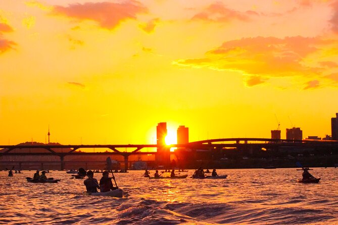 2-Hour Private Kayaking and Paddleboarding Experience in Hanriver - Finishing with a shower
