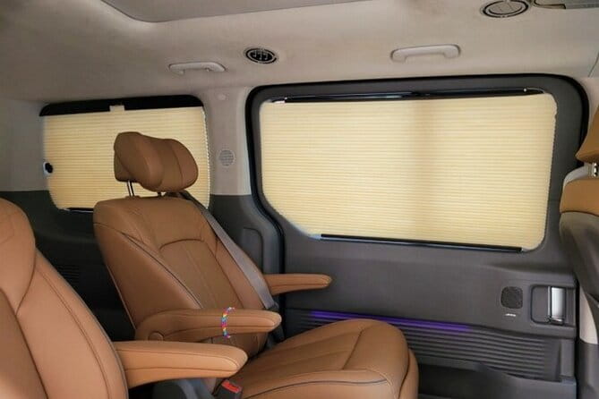 24/7 Private Airport Transfer: Incheon/Gimpo ↔ Seoul (Up To 10) - Meeting your driver at Incheon Airport