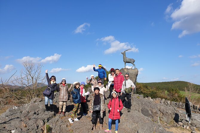 3 days Private Taxi Tour in Jeju Island - Day 1: Hamdeok, lava tubes, and Jeju’s volcanic east
