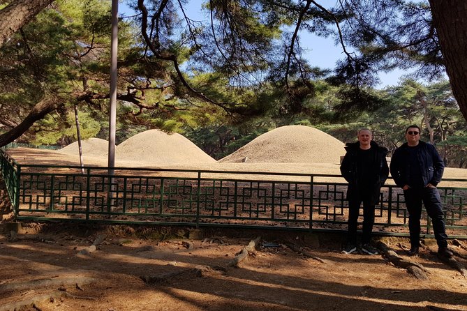 5 Days Tour for Korea's past and present(Mt.Seoraksan, Andong, Gyeongju, Busan) - Day 1: Seoraksan’s granite peaks, cable car, and Sinheungsa