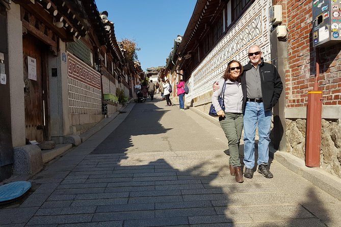 7 Days Highlight Korea Tour(Seoul, Nami, DMZ, Andong, Gyeongju, Busan) - Seoul’s royal center and everyday traditions