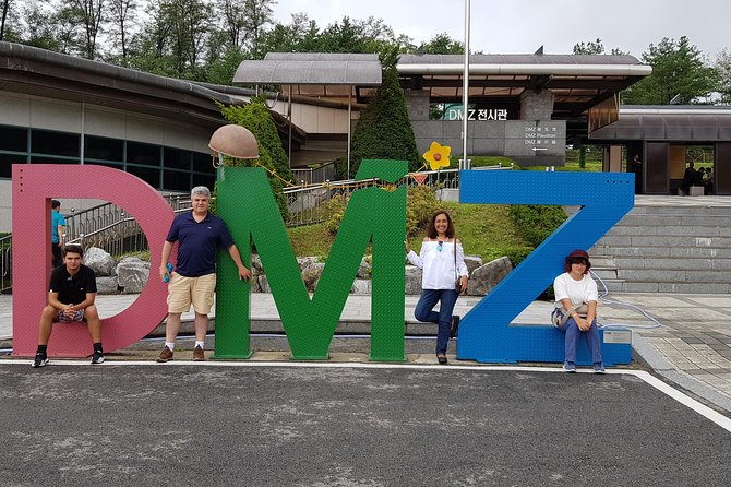 7 Days Highlight Korea Tour(Seoul, Nami, DMZ, Andong, Gyeongju, Busan) - Busan’s shore, war memorials, and fish market