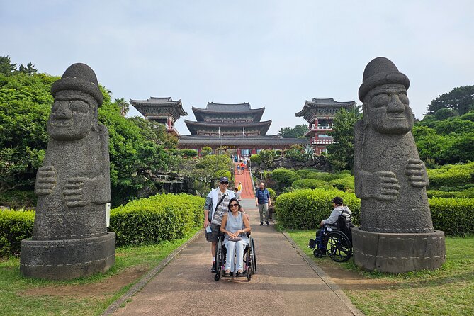 A comfortable wheelchair trip & east of Jeju - Ojo-ri, a quieter finish near Seongsan