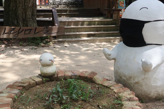 Alpaca, Nami, Petite Fr, Italian Village, Garden of Morning Calm - Petite France: bright colors and Korean television connections
