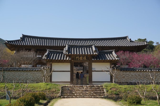 Andong Hahoe Folk Village [UNESCO World Heritage] Private Tour from Seoul - Guides make or break a private day