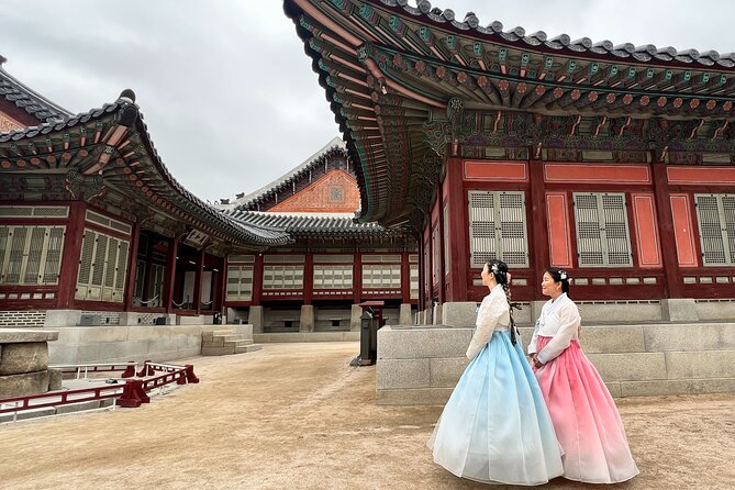 Best Seoul City Tour (Gyeongbokgung Palace,Insadong,Namsan Tower) - The Tuesday alternative: Changdeokgung and Bukchon