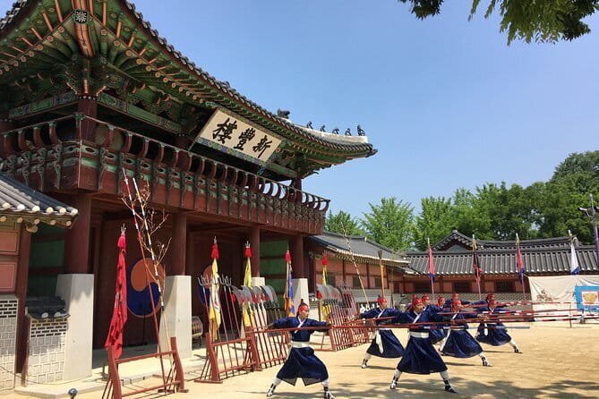 Beyond Seoul: Starfield Library, Hwaseong Fortress & Cave Quest - Why this combination works