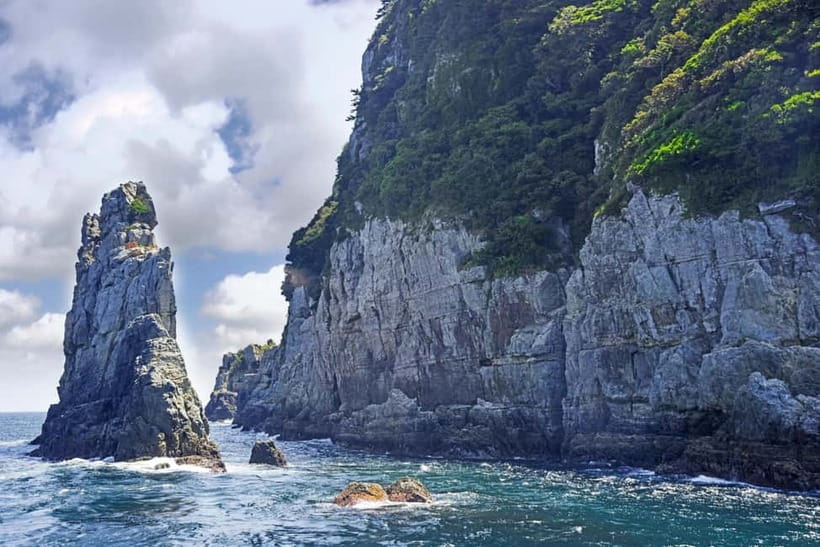 Busan: Geoje Coastal Escape, Sea Breeze, Oedo Botania Island - Geunpo Village’s tunnel: an unusual final attraction