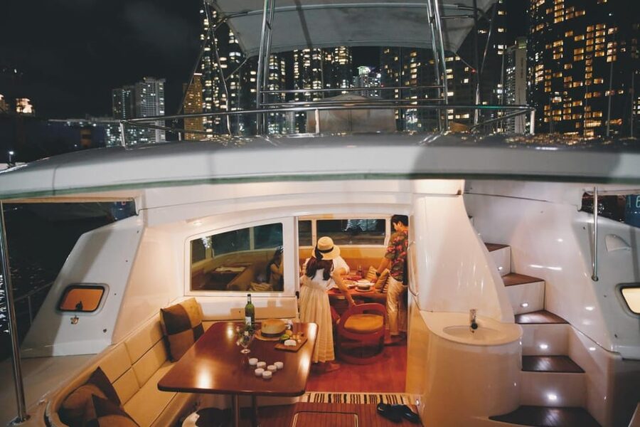 Busan: Group Sightseeing Yacht Cruise with Snacks and Drinks - Marine City, Suyeong River, and the Return Loop