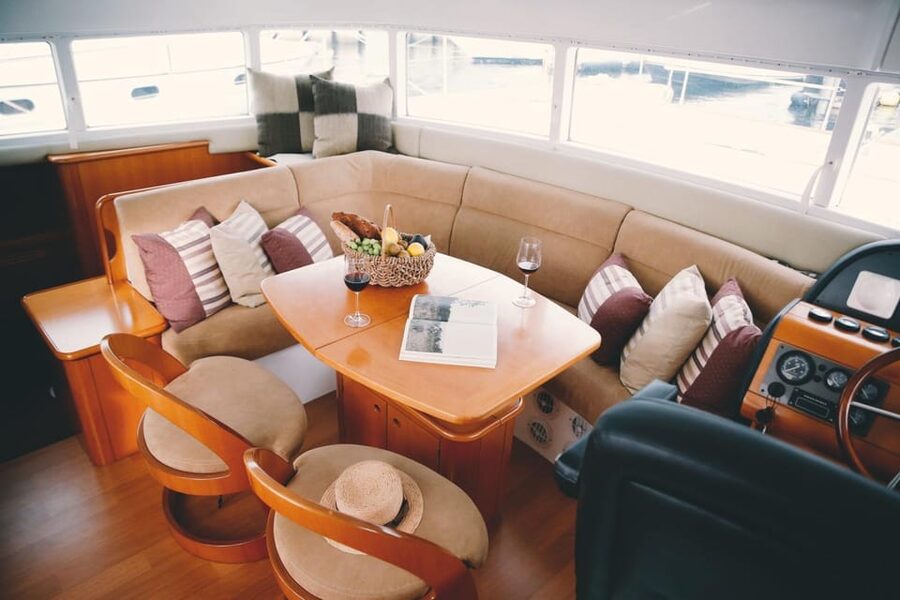 Busan: Group Sightseeing Yacht Cruise with Snacks and Drinks - Who Will Enjoy This Cruise Most?