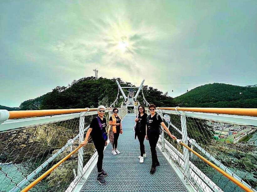 Busan: Hidden Gems Private Tour with a Certified Guide - Samik Beach Apartments and Busan’s cherry blossom season