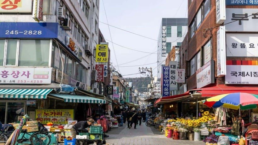 Busan: Jagalchi Market & Gamcheon village Walking Tour - BIFF Square, where Busan meets the movies