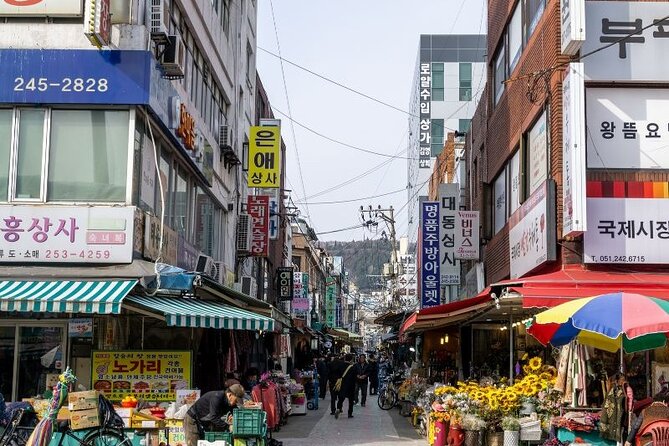 Busan: Jagalchi Market & Gamcheon Village Walking Tour With Guide - Why this four-hour Busan route works