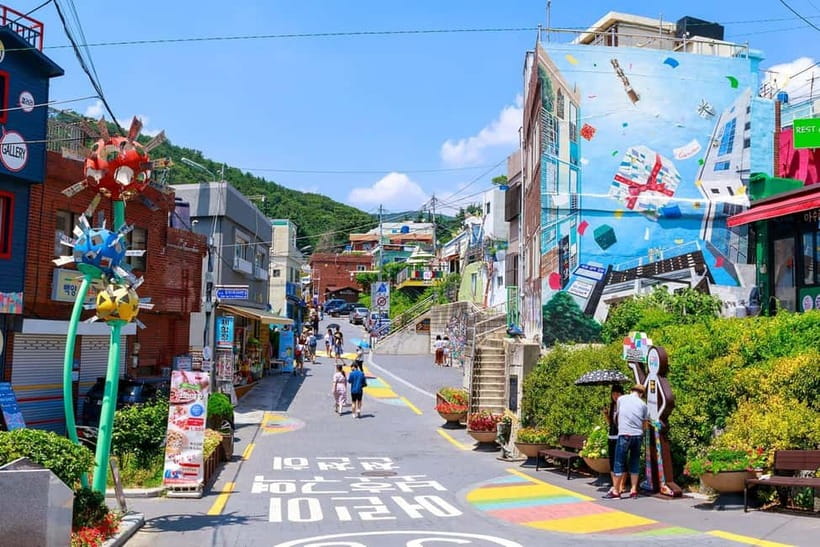 Busan: Private Chartered Car Tour - Gamcheon Culture Village requires patience
