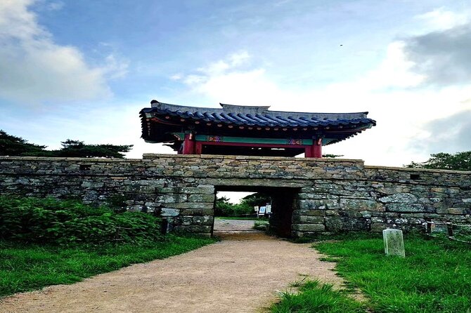 Busan Private Hiking Tour : Panoramic Views Awaits - Transport, Timing, and What the Price Covers