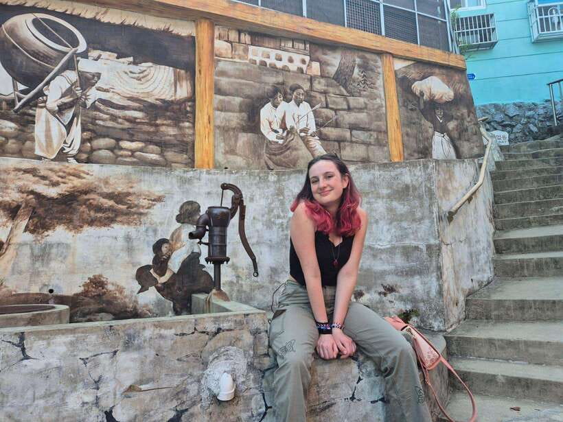 Busan: Private Minibus Tour for Cruise Guests 8-17 People - BIFF Square and Gukje Market