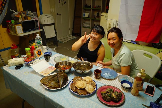 Busan Seafood Tour : Jagalchi market Seafood Tour & Dinner - Which host might lead your experience?