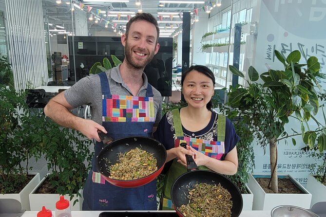 Busan Tailored Korean cooking class (Vegan OK)with market tour - Vegan and vegetarian cooking in Busan