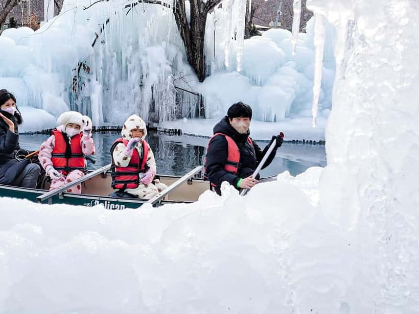 Busan: Winter Healing Park and (Gyeongju/Daegu) One Day Tour - Guides, languages, and the human side of the day