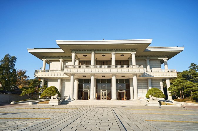 (Closed) Korea’s White House Walking Tour Blue House - The former presidential office site