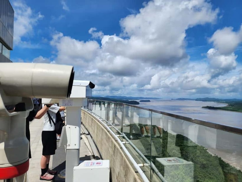 Closest Observatory to DMZ: North Korea View(Starbucks Tour) - The walk to Jogang Observatory