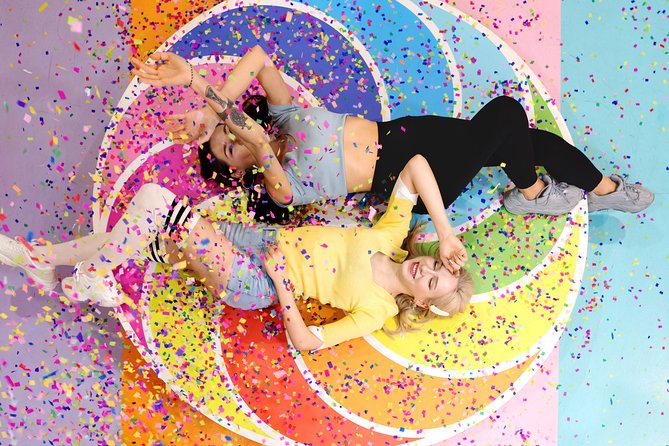 Color Pool Museum - The ball pool brings the most play