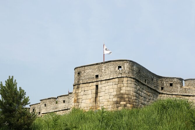 Day Trip to UNESCO: Suwon Fortress Adventure from Seoul - Hwaseong Haenggung Palace and King Jeongjo