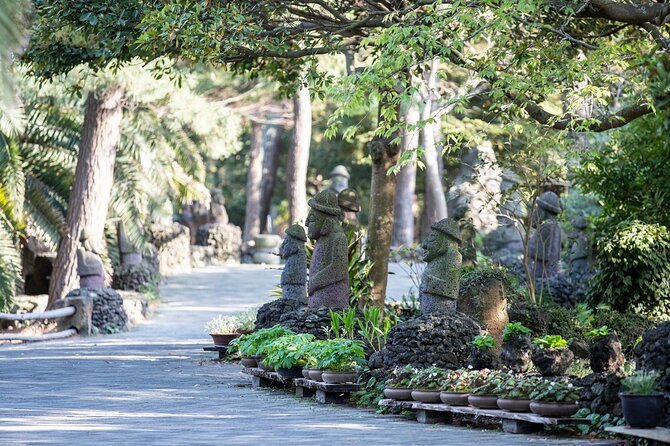 Discover Jeju in 3days: A Curated All-Inclusive Experience - The guide can shape the whole experience