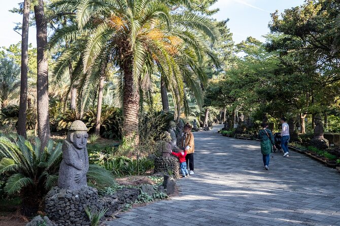 Discover Jeju in 3days: A Curated All-Inclusive Experience - Hotels, flights, and the final morning