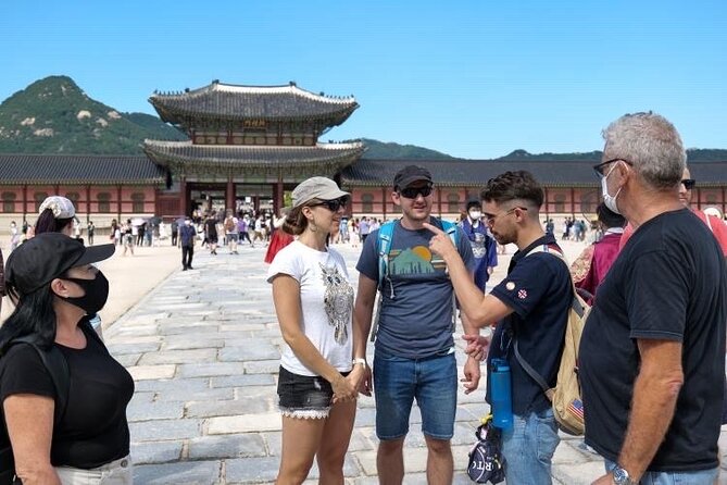 Discover Seoul: Local Life and History - What the guides add to the walk
