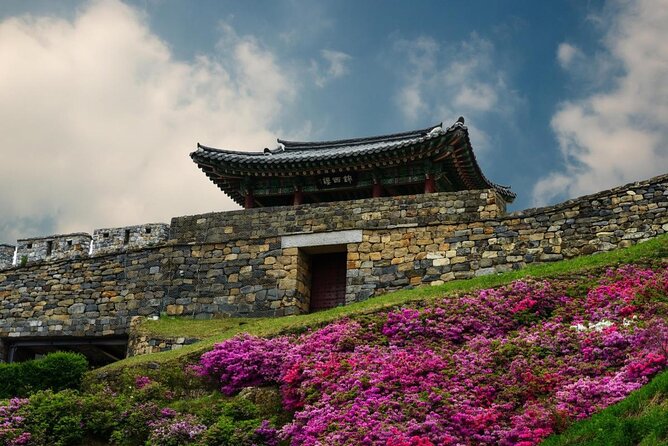 Discover Western Korea in 4days: All-Inclusive Experience - Hotels, meals, and service