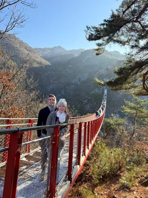 DMZ; NK Defector, 3rd Tunnel, Suspension Bridge,Hotel pickup - The guide can make or break a long day