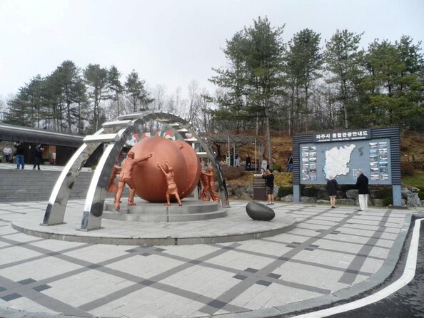 DMZ Tour from Seoul – Optional Suspension Bridge Experience - Imjingak Peace-Nuri Park: starting with separation and hope