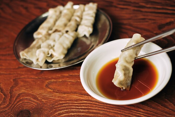 Downtown Seoul Guided Food & Market Tour with 8+ Local Tastings - The market can be exciting and overwhelming