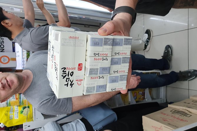 Drinking and Eating through the Alleys of Seoul - The guide makes the difference