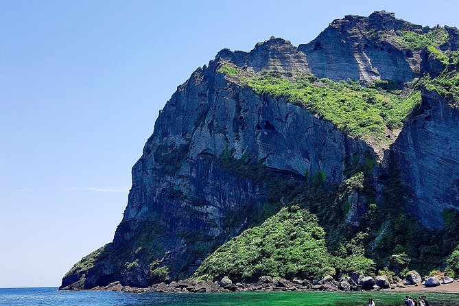 East Jeju Essentials – Seongsan Ilchulbong (UNESCO) & Haenyeo - Meeting the Haenyeo sea women