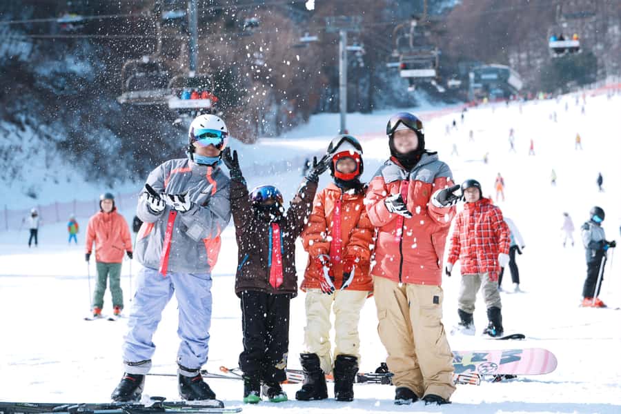 Elysian Ski Day Tour (Ski & Snow Board Full Package) - The required 90-minute lesson