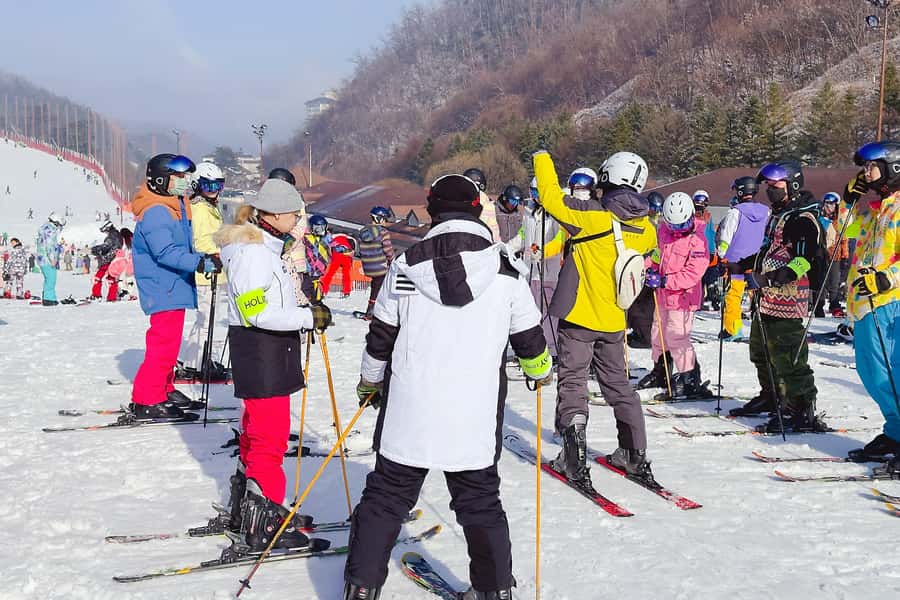 Elysian Ski Day Tour (Ski & Snow Board Full Package) - Language support and group expectations