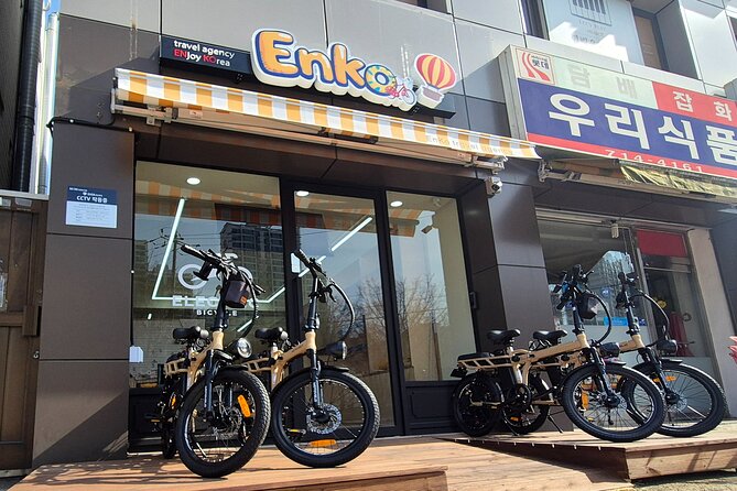 ENKO Electric Bike Ride on The Han River Bike Path in Seoul - Han River ramen and time by the water