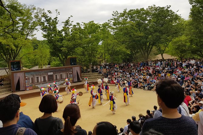 Everland Theme Park & Korean Folk Village tour (private group) - Leaving Seoul for Yongin