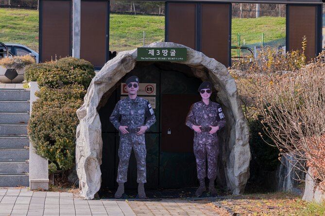 Exclusive Private DMZ Tour & War Memorial Hall or Suspension Bridge(No Shopping) - Food and the value of a guide who listens