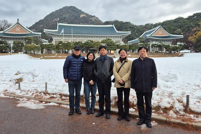 Experience Seoul Like Locals in Small Group - Jogyesa Temple: 30 quiet minutes in the city center