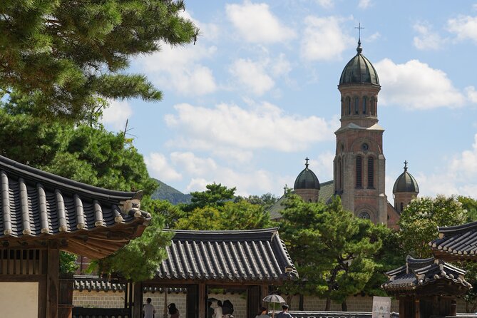 Explore Jeonju/Yeosu/Suncheon with Private Day Tour from Gwangju - Omokdae and Imokdae: a hill with a founding story