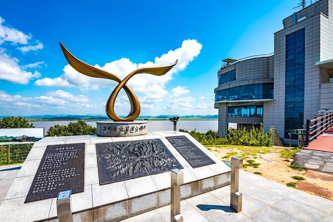 Explore North Korea Observatory: Ganghwa Island Private Tour - Seeing Ganghwa’s craft at Hwamunseok Munhwagwan