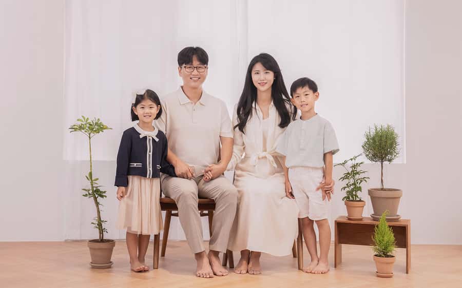 Family, Couple, and Group Photoshoot in Seoul - What happens during the one-hour session