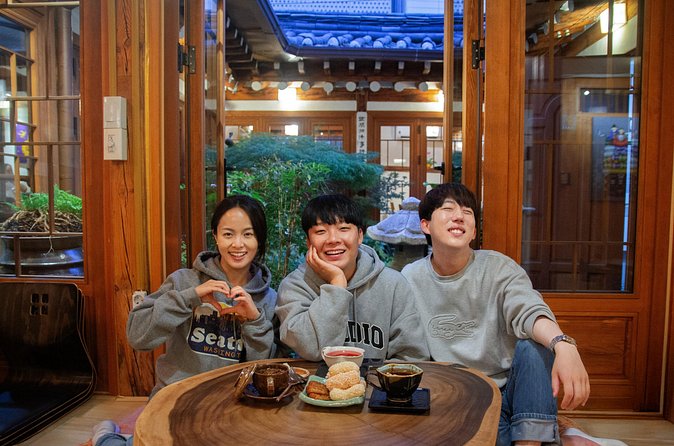 Flexible Private Guided Tour In Suwon(Optional layover) - What the $240 Price Really Covers