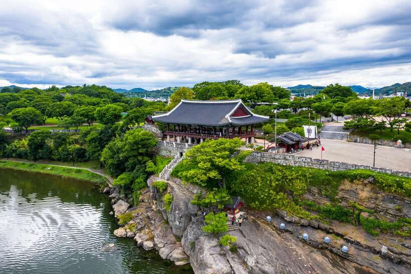 From Seoul: 5-Day Tour of Korea with UNESCO Sites - Andong Hahoe Village and a preserved Joseon setting