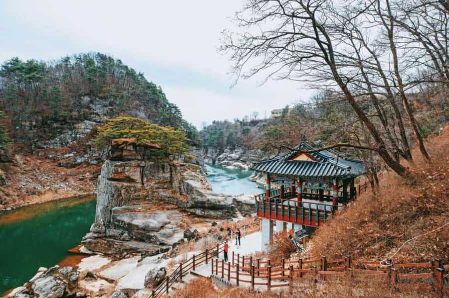 From Seoul: Cheorwon DMZ & 2nd Tunnel One Day Tour - Woljeongri Station: a railway relic frozen in time
