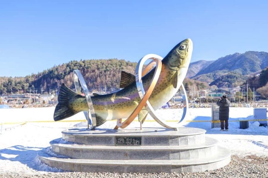 From Seoul: Hwacheon Ice Fishing and Lighting Festival Tour - Getting out of Seoul