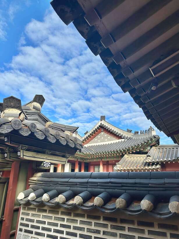 From Seoul: Starfield Library, Hwaseong, Gwangmyeong Cave - Who will enjoy this day most